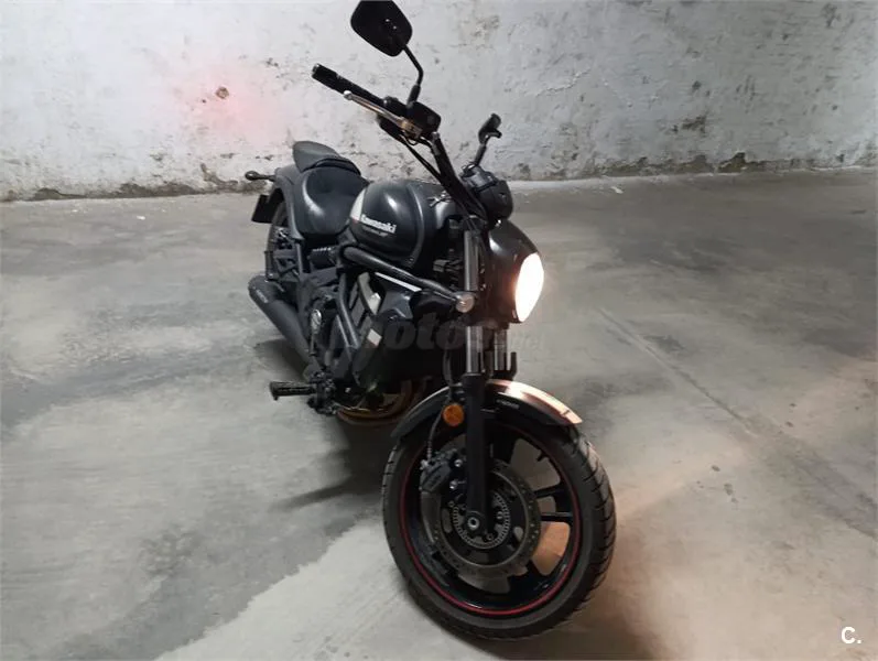 Kawasaki Vulcan S – Vista 3