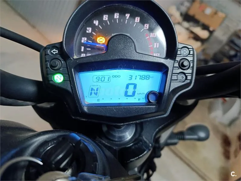 Kawasaki Vulcan S – Vista 5