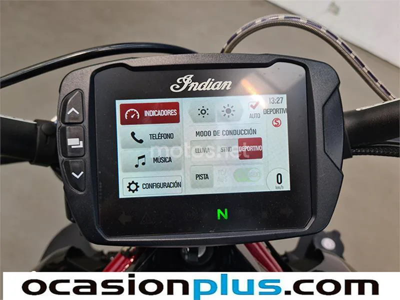 Indian FTR 1200 – Vista 11
