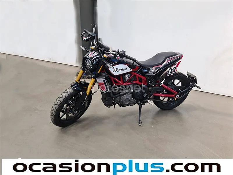 Indian FTR 1200 – Vista 8