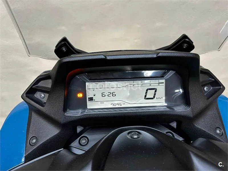 Yamaha Tricity – Vista 7
