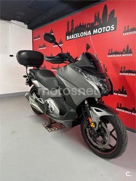 Honda Integra 750 S – Vista 4