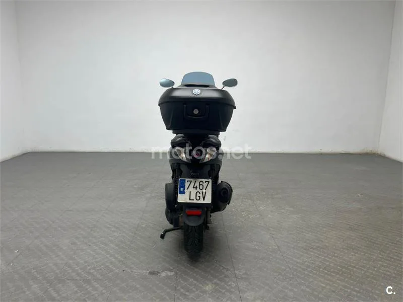 Piaggio Beverly 300 – Vista 7