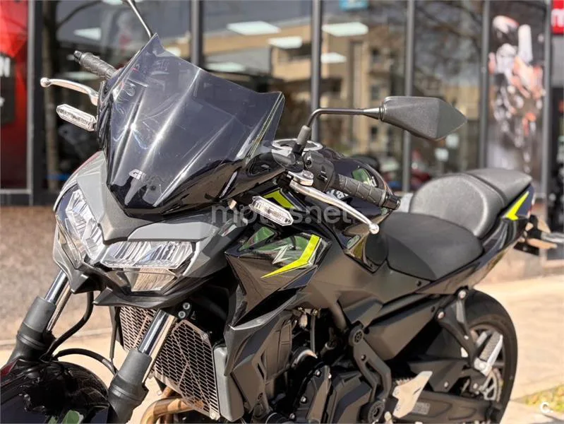 Kawasaki Z650 – Vista 13