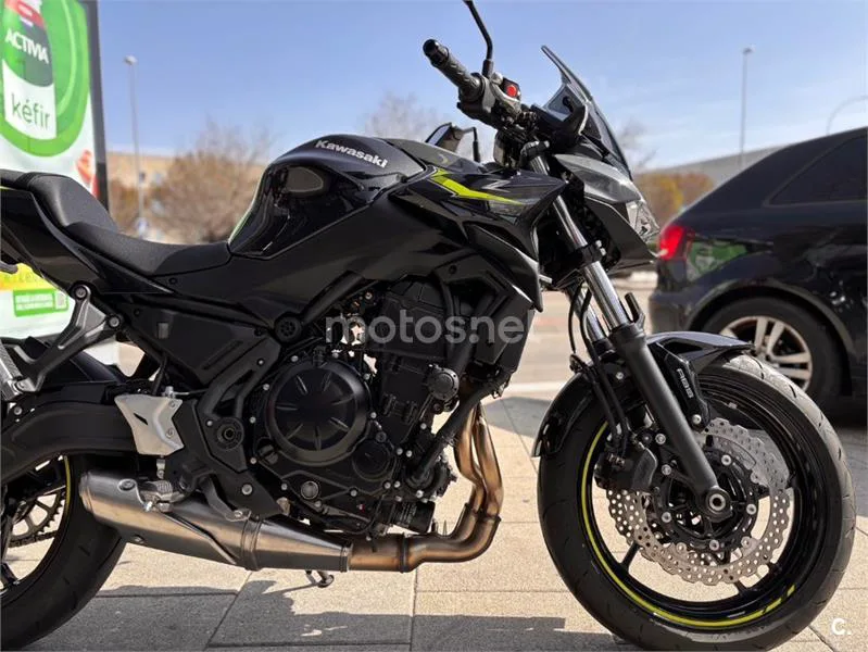 Kawasaki Z650 – Vista 7
