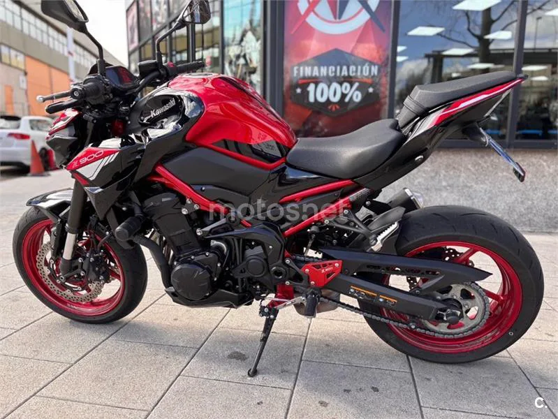 Kawasaki Z900 – Vista 11