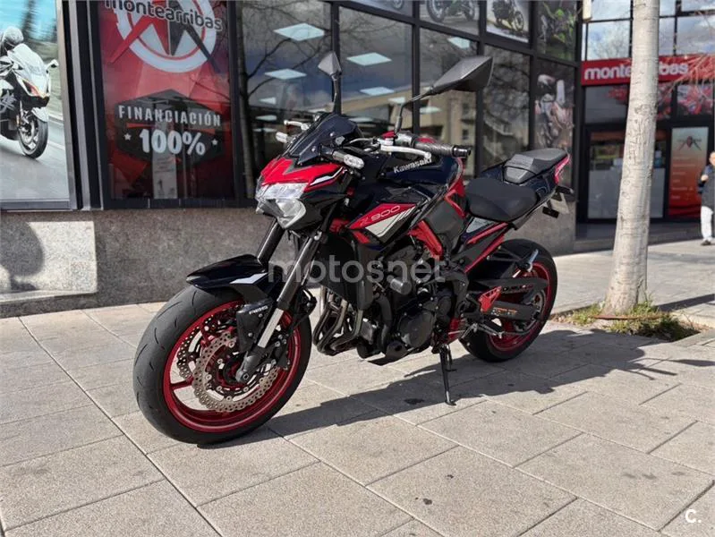 Kawasaki Z900 – Vista 4