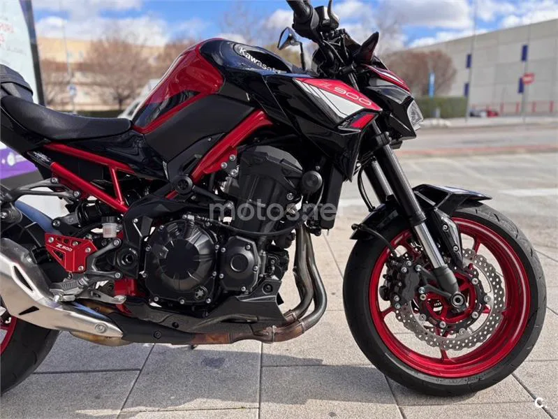Kawasaki Z900 – Vista 8