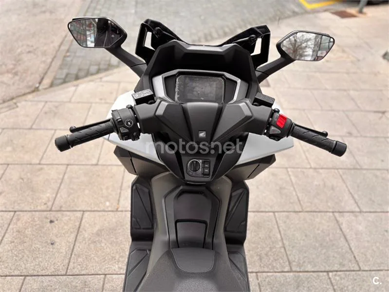 Honda Forza 350 – Vista 12