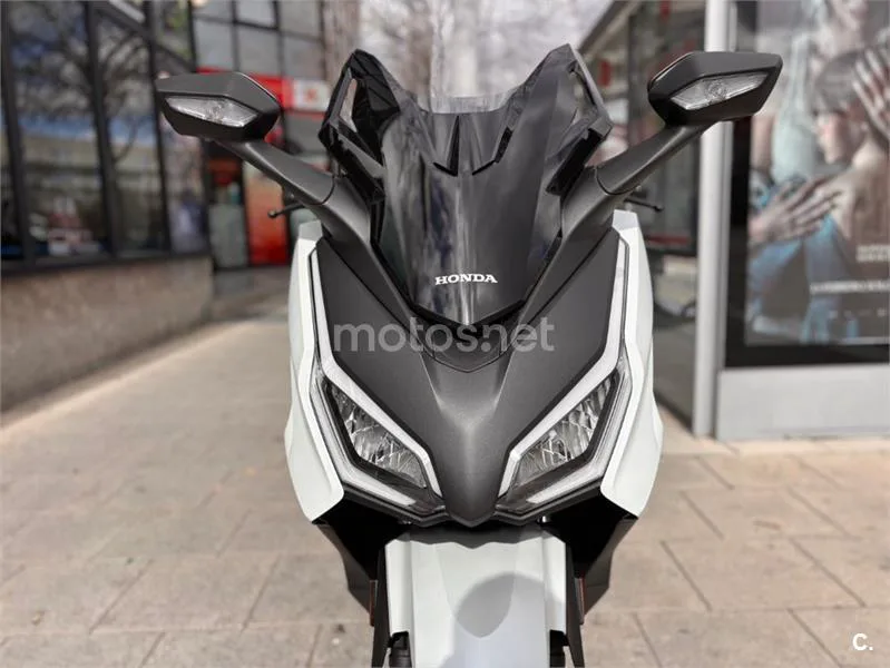 Honda Forza 350 – Vista 6