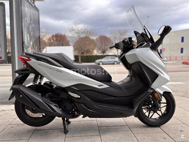 Honda Forza 350 – Vista 7