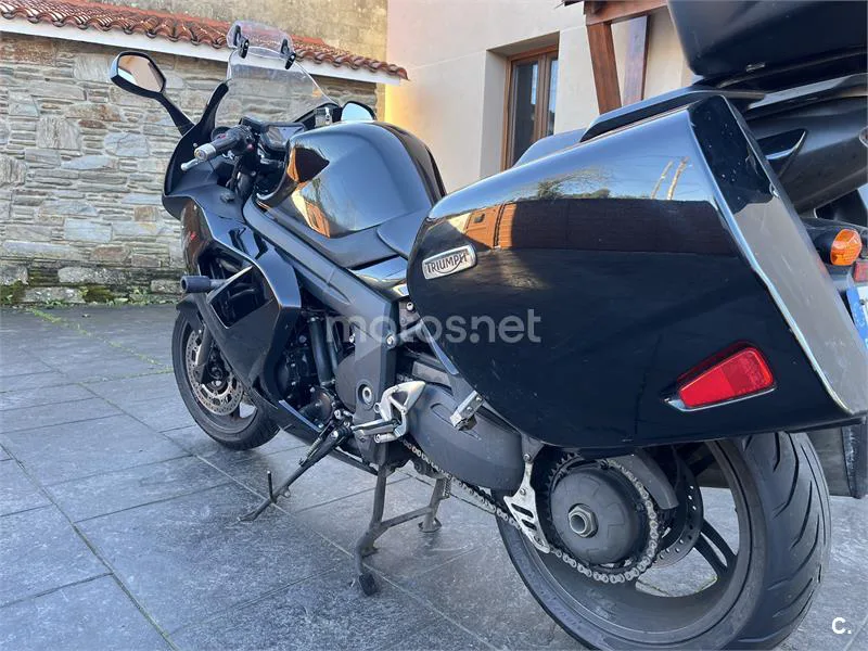 Triumph Sprint GT – Vista 4