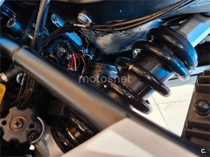BMW F 900 R – Vista 13