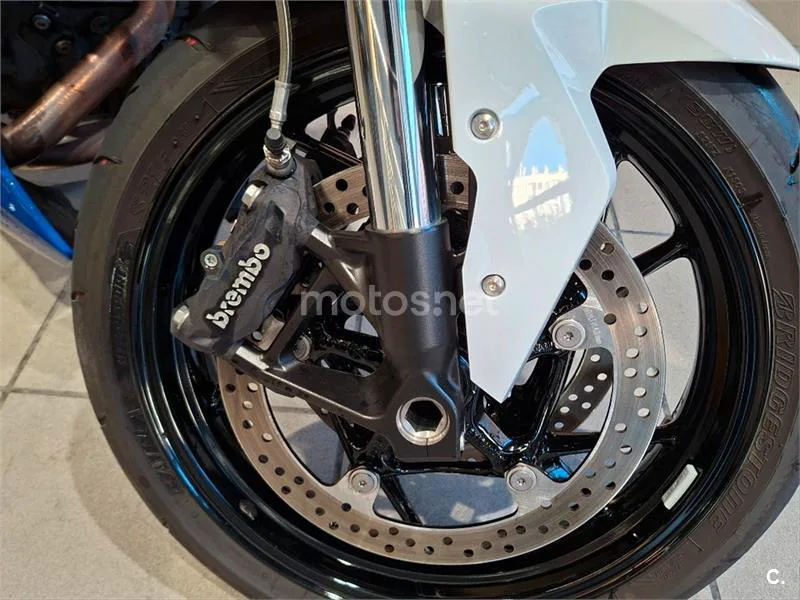 BMW F 900 R – Vista 6