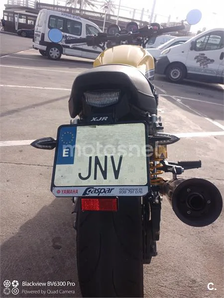 Yamaha XJR 1300 – Vista 8