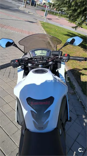 Kawasaki ER 6F – Vista 8