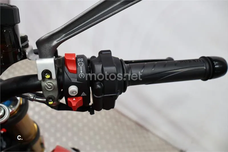 Ducati Monster – Vista 9