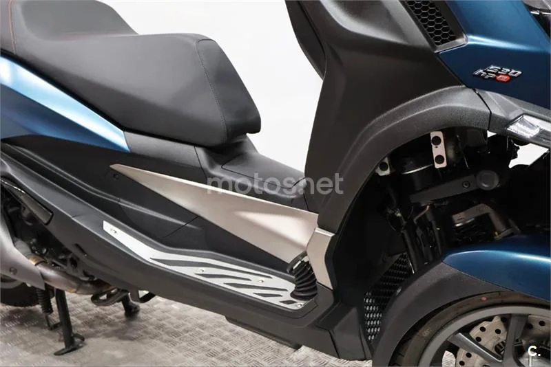 Piaggio MP3 530 Exclusive – Vista 12