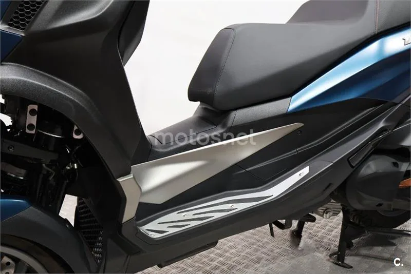 Piaggio MP3 530 Exclusive – Vista 13