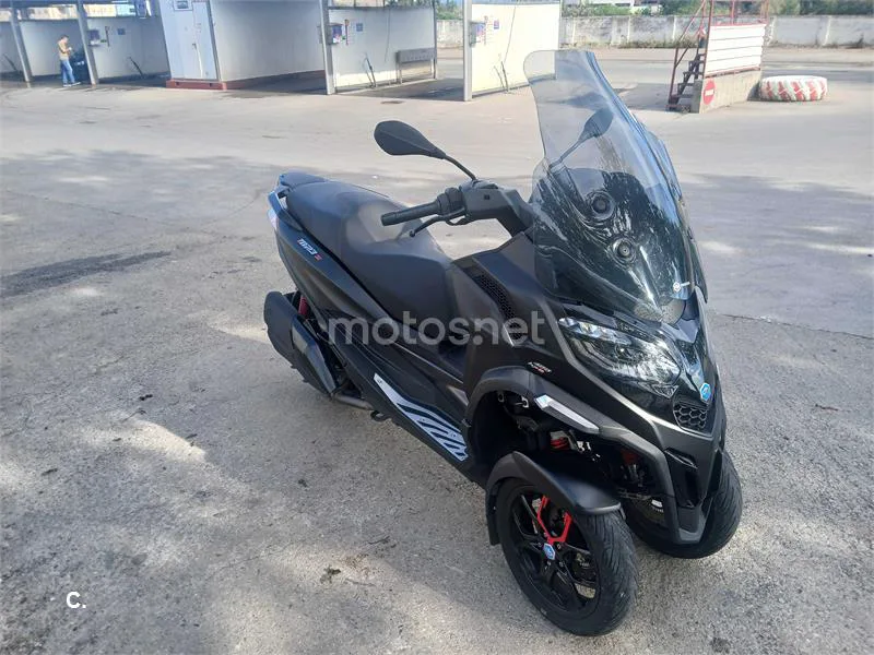 Piaggio MP3 Sport 400 – Vista 3