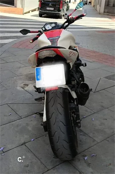 Kawasaki Z 750 – Vista 2