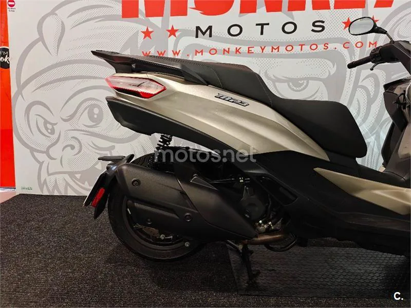 Piaggio MP3 – Vista 4