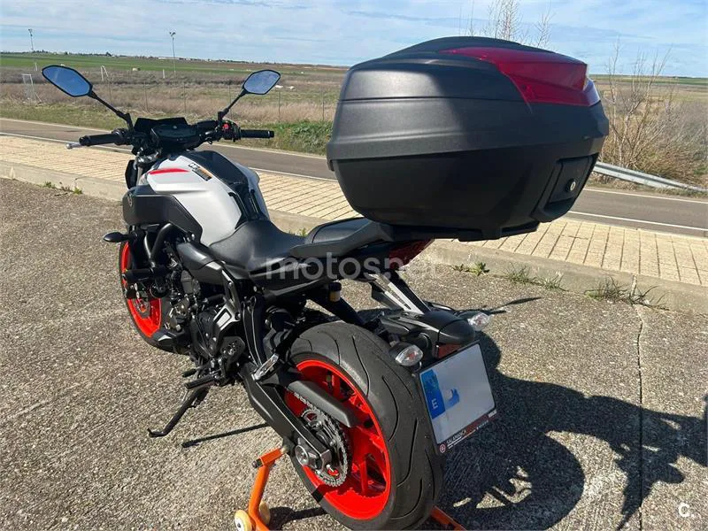 Yamaha MT-07 – Vista 3