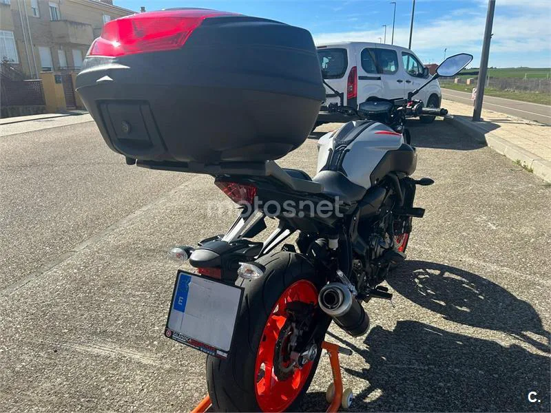 Yamaha MT-07 – Vista 4