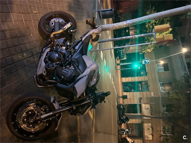 Kawasaki Z 900 – Vista 2