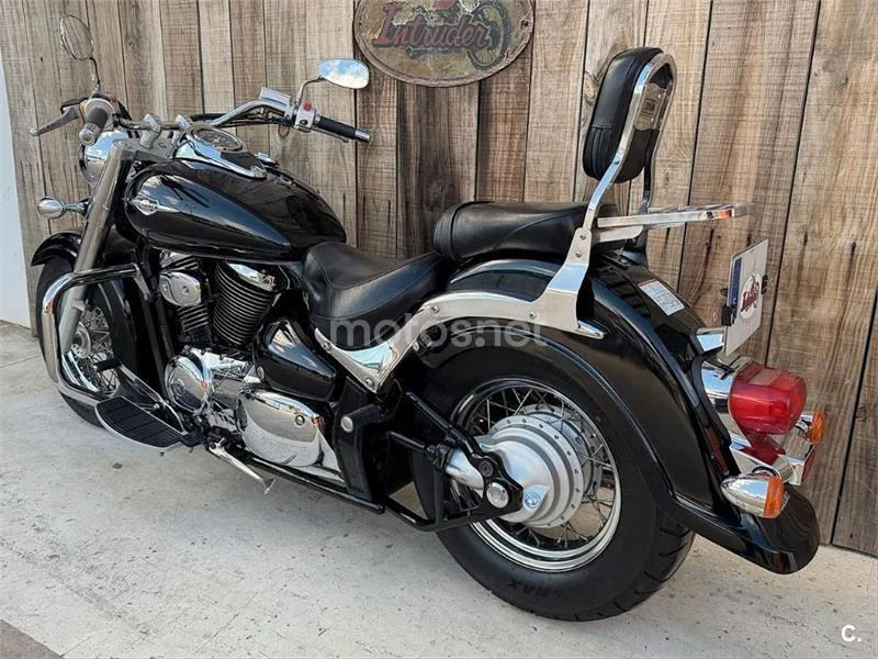 Suzuki Intruder C800 – Vista 5