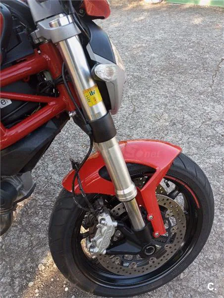 Ducati Monster 796 – Vista 3