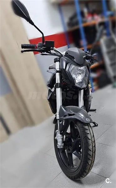 Benelli BN 125 – Vista 4