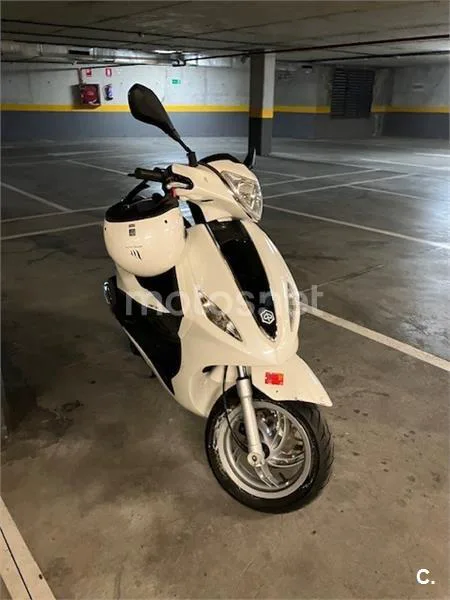 Piaggio FLY 125 ie 3V – Vista 4