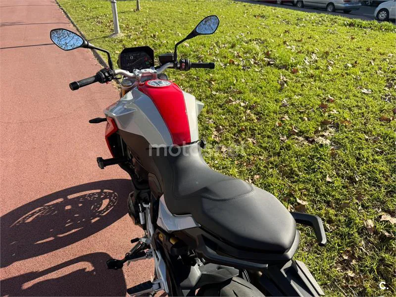 BMW F 900 R – Vista 2