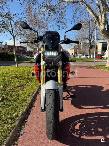 BMW F 900 R – Vista 3