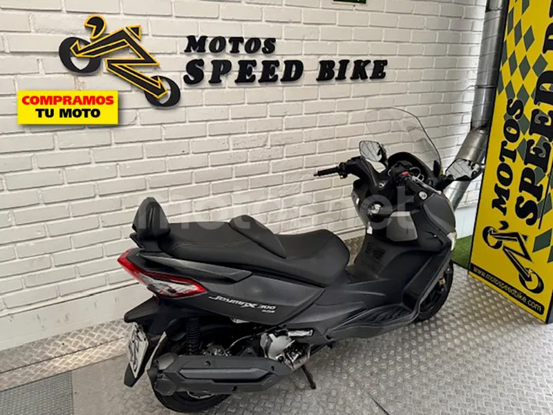 SYM Joymax 300 – Vista 4