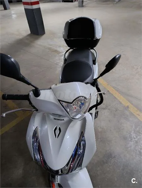 Honda SH125i – Vista 2