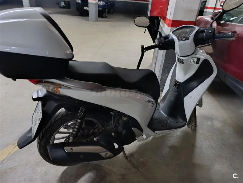 Honda SH125i – Vista 4