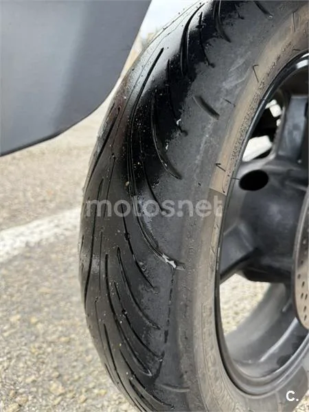 Suzuki V-Strom 650 – Vista 8