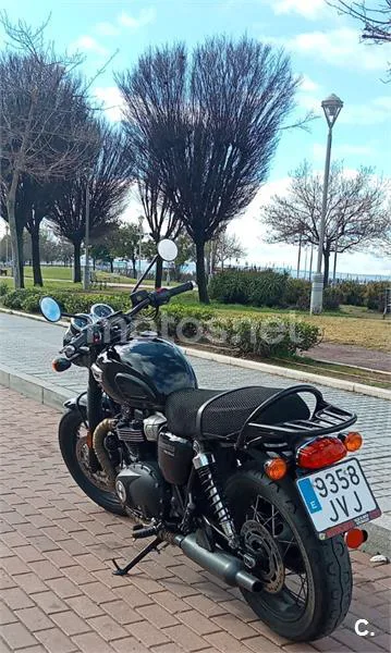 Triumph Bonneville T100 – Vista 4