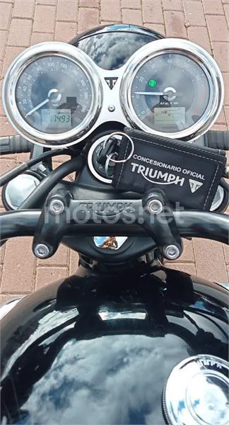 Triumph Bonneville T100 – Vista 5