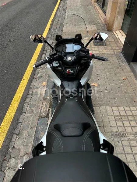 SYM Maxsym TL 500 – Vista 3