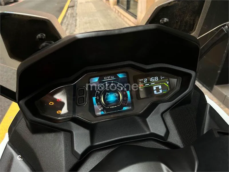 SYM Maxsym TL 500 – Vista 6