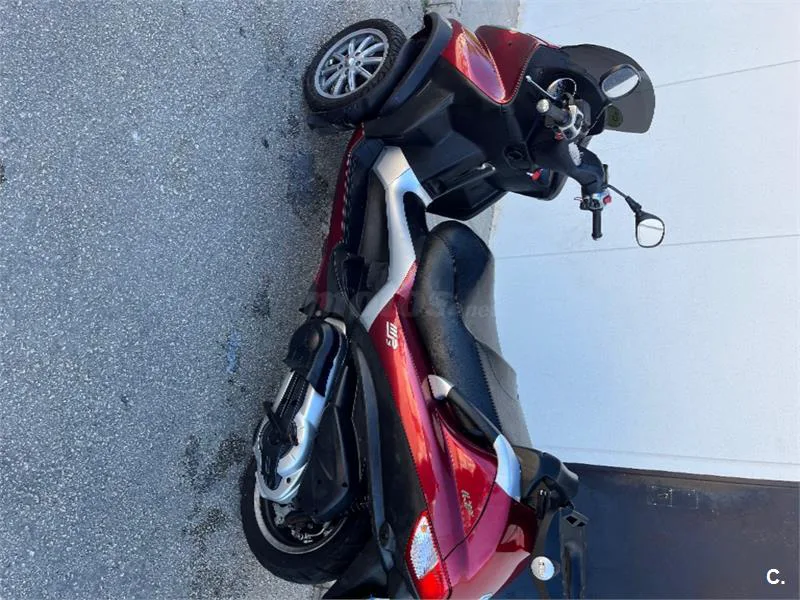 Piaggio MP3 LT 400 – Vista 3