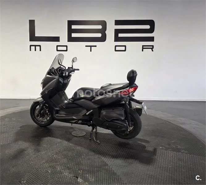 Yamaha XMAX 400 – Vista 6