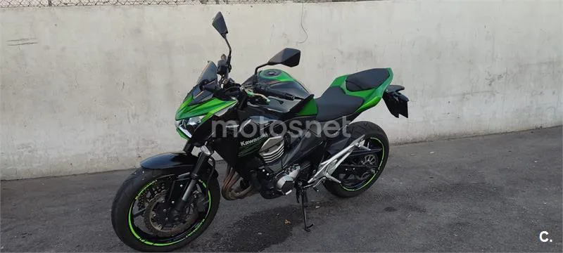 Kawasaki Z 800e – Vista 5
