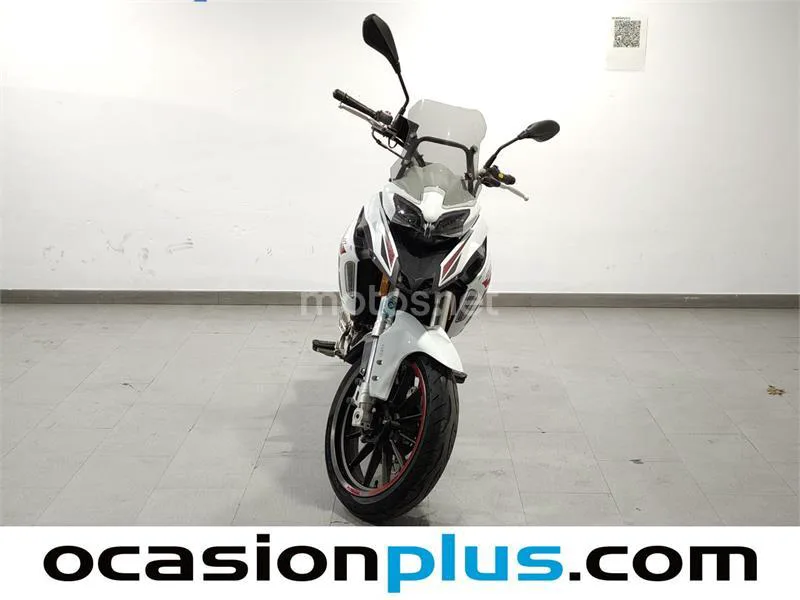 Benelli TRK – Vista 5