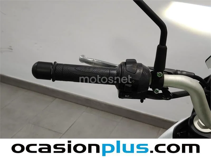 Benelli TRK – Vista 9
