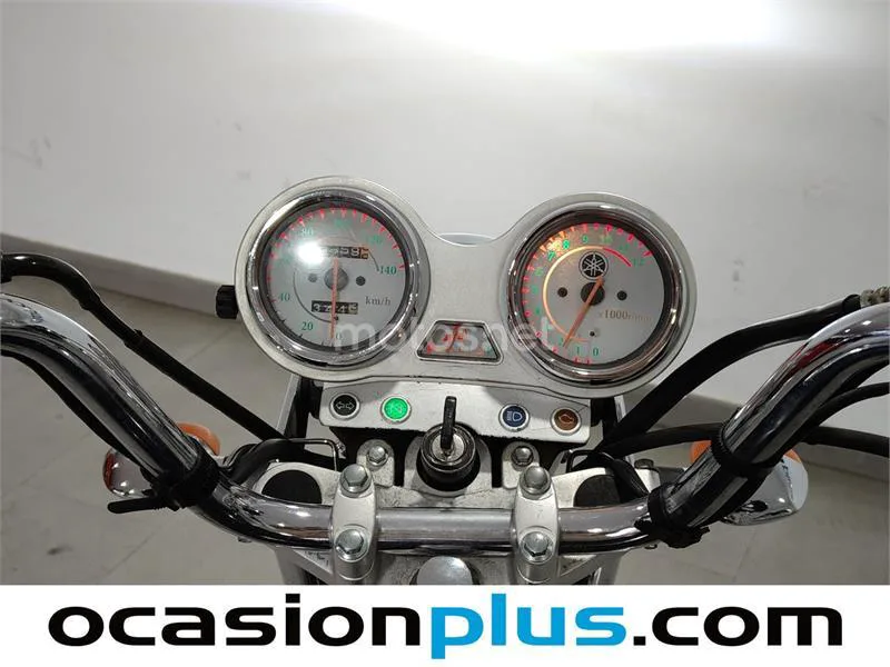 Yamaha YBR 250 – Vista 10