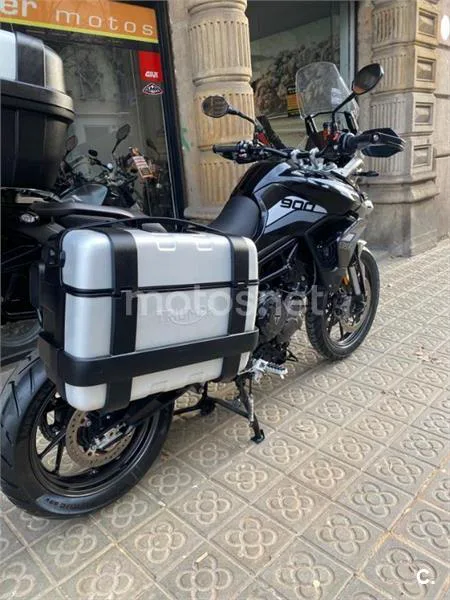 Triumph Tiger 900 – Vista 10